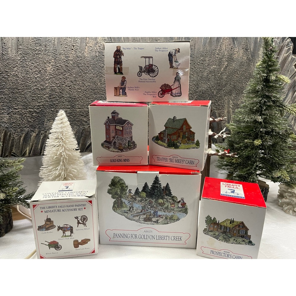 Liberty Falls GOLD MINER Collection Starter Lot Village Buildings Accessories